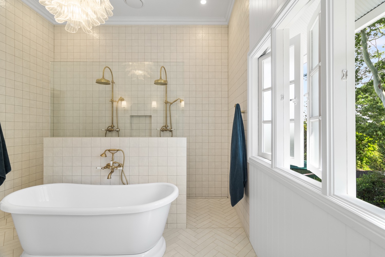 Balmoral — Renovation on the Sunshine Coast by Independent Building Group