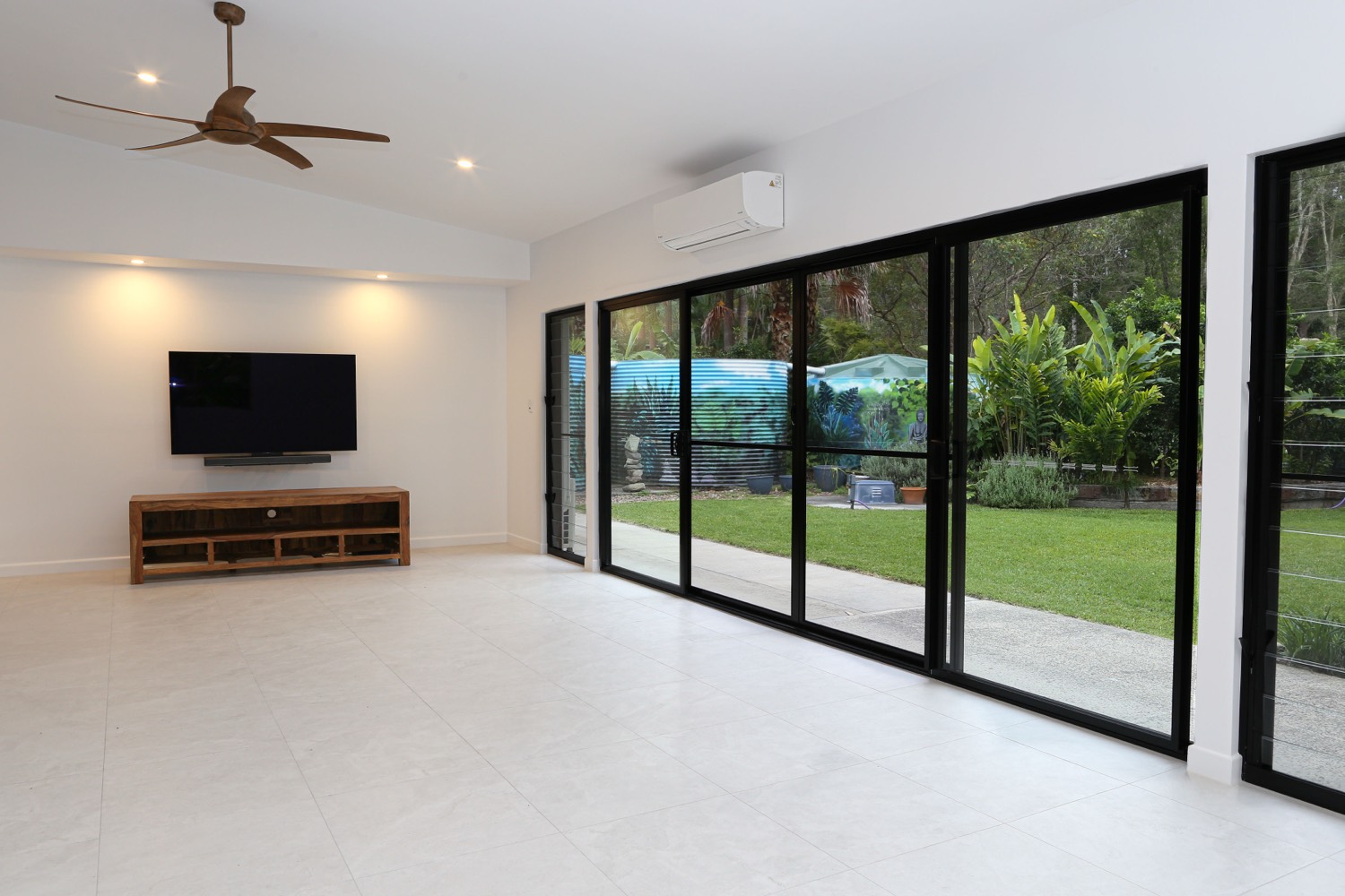 Rainforest Retreat — Renovation on the Sunshine Coast by Independent Building Group